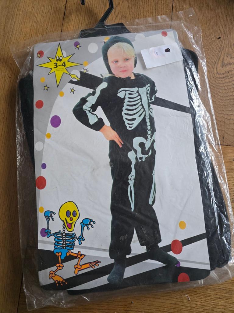 Nieuw! Skelet outfit maat 3-4 jaar, Kinderen en Baby's, Carnavalskleding en Verkleedspullen, Ophalen of Verzenden, Nieuw, Jongen of Meisje