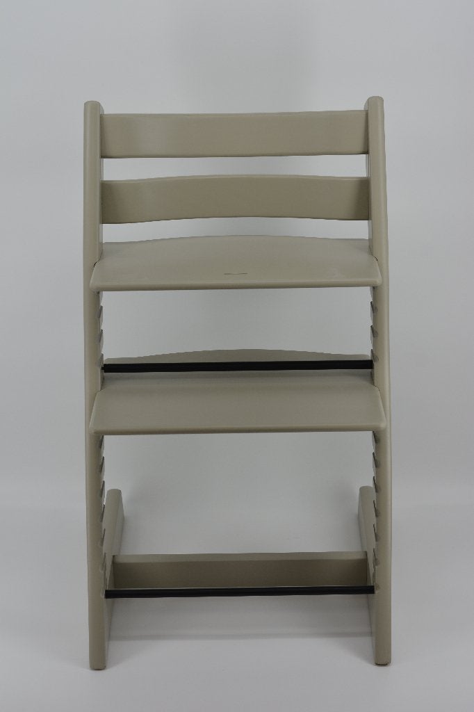 Stokke Tripp Trapp Taupe – Tripp Trap Nieuw model, Verzenden, Zo goed als nieuw, Meegroeistoel, Aanschuifbaar