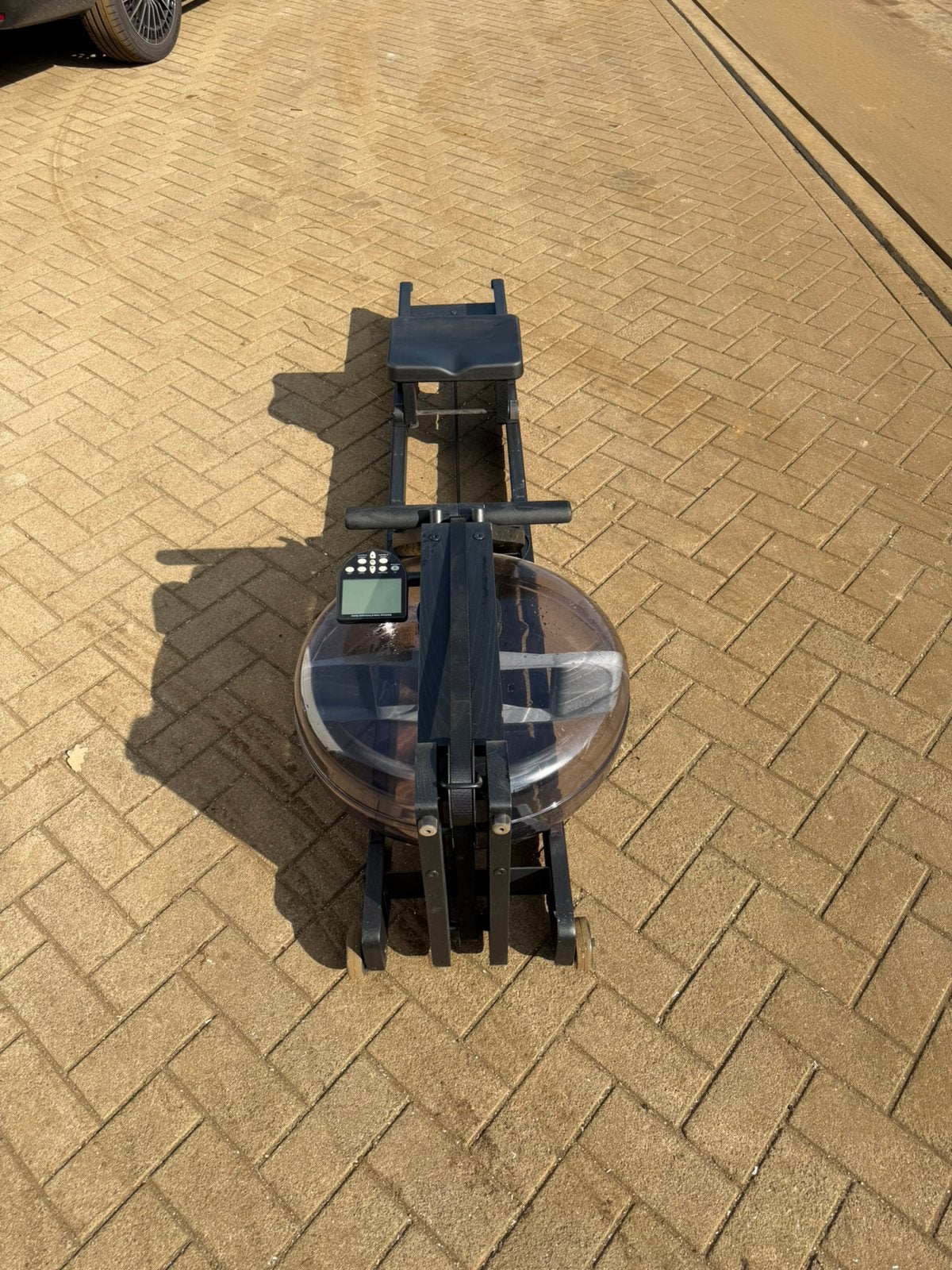 Foto 4 van Te koop roeimachine waterrower