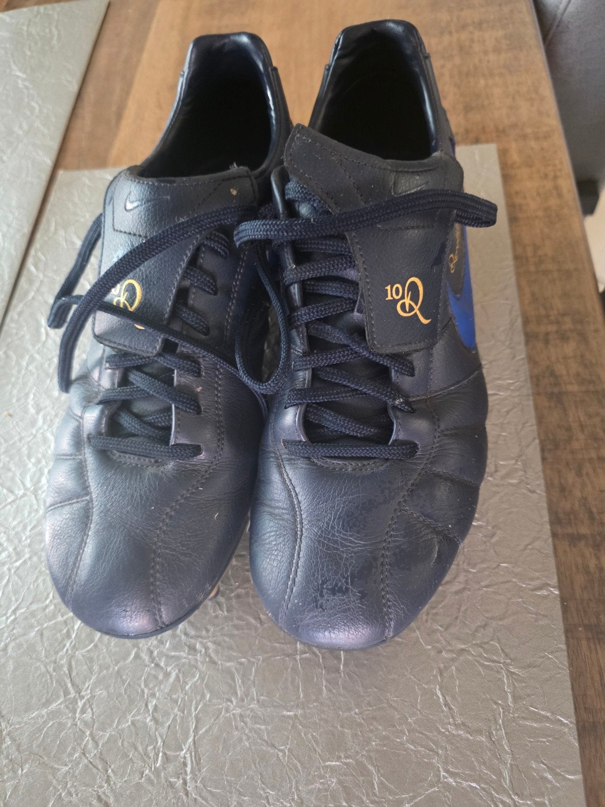 uniek! Nike Tiempo Ronaldinho 10R FG (Firm Ground) voetbalsc, Sport en Fitness, Voetbal, Maat XS of kleiner, Ophalen of Verzenden