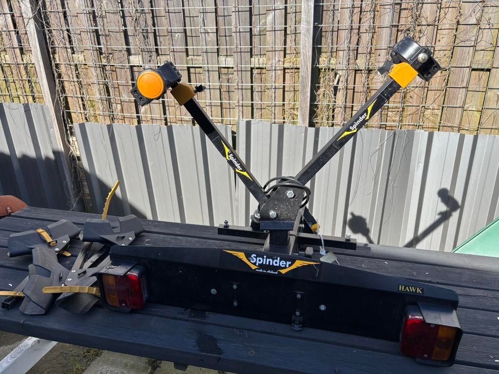 Spinder Hawk fietsendrager voor trekhaak – 2 fietsen, Auto diversen, Fietsendragers, Zo goed als nieuw, Trekhaakdrager, Ophalen