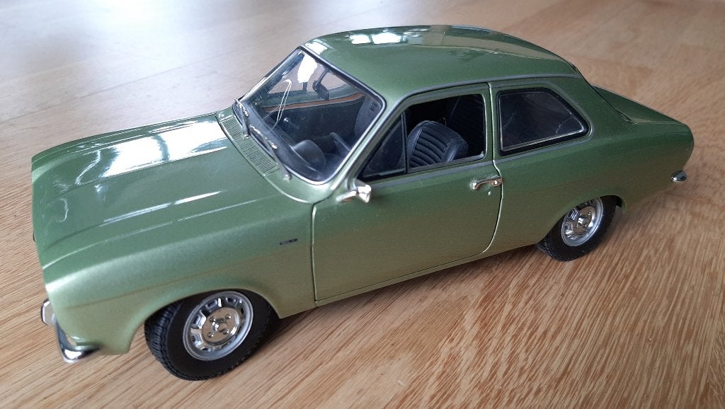 Minichamps 150081003 Ford Escort Mk.I 1300L (1968) - 1:18, Hobby en Vrije tijd, Modelauto's | 1:18, Ophalen, Zo goed als nieuw