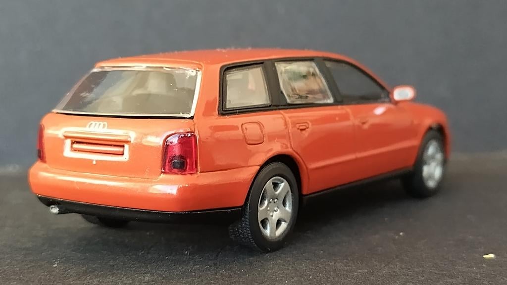 Audi A4 Avant 1995 1:43 Minichamps Pol, Auto, Verzenden, MiniChamps, Pauls Model Art Gmbh