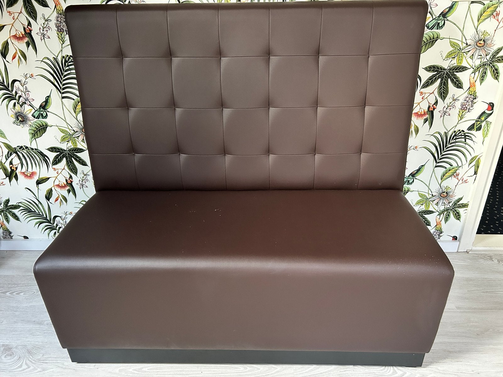 Donkerbruine kunstleren bank - 121x64x110 cm, Ophalen, Overige materialen, Gebruikt, Minder dan 75 cm