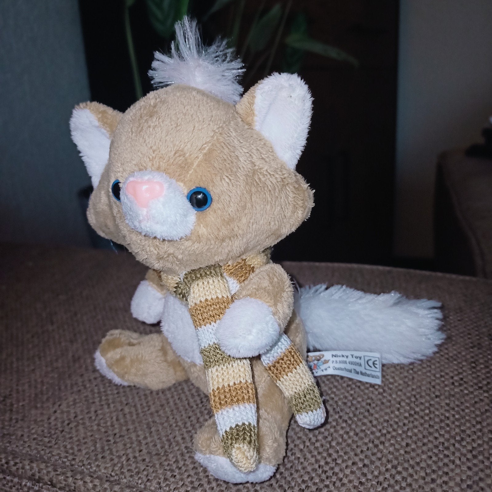 Nicky toy, poesje, bruin wit met sjaal., Overige merken, Ophalen of Verzenden, Zo goed als nieuw, Wasbaar