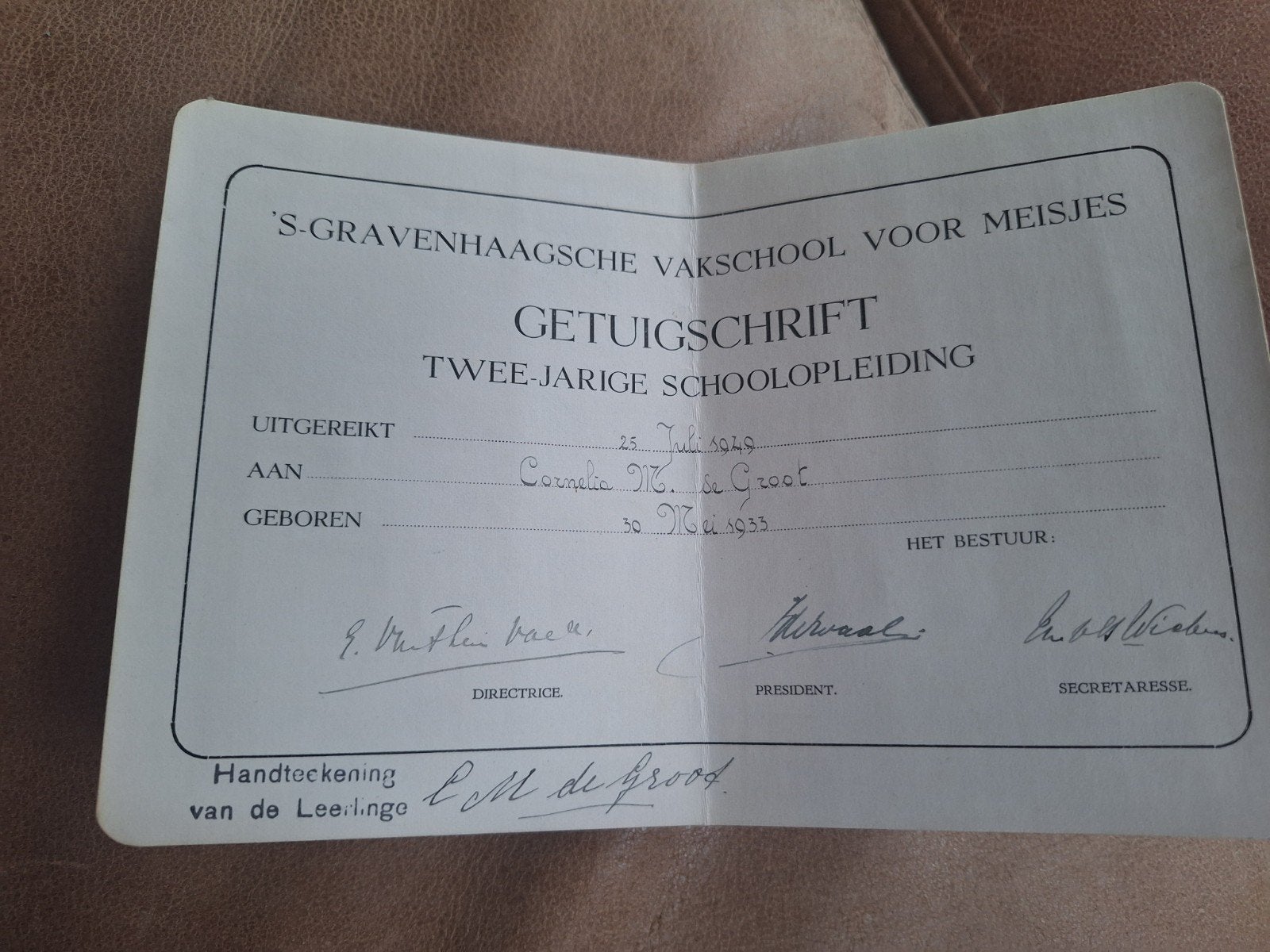 Oud Getuigschrift 's-Gravenhaagsche Vakschool voor Meisjes, Boeken, Ophalen of Verzenden, Gelezen, Overige niveaus, Niet van toepassing