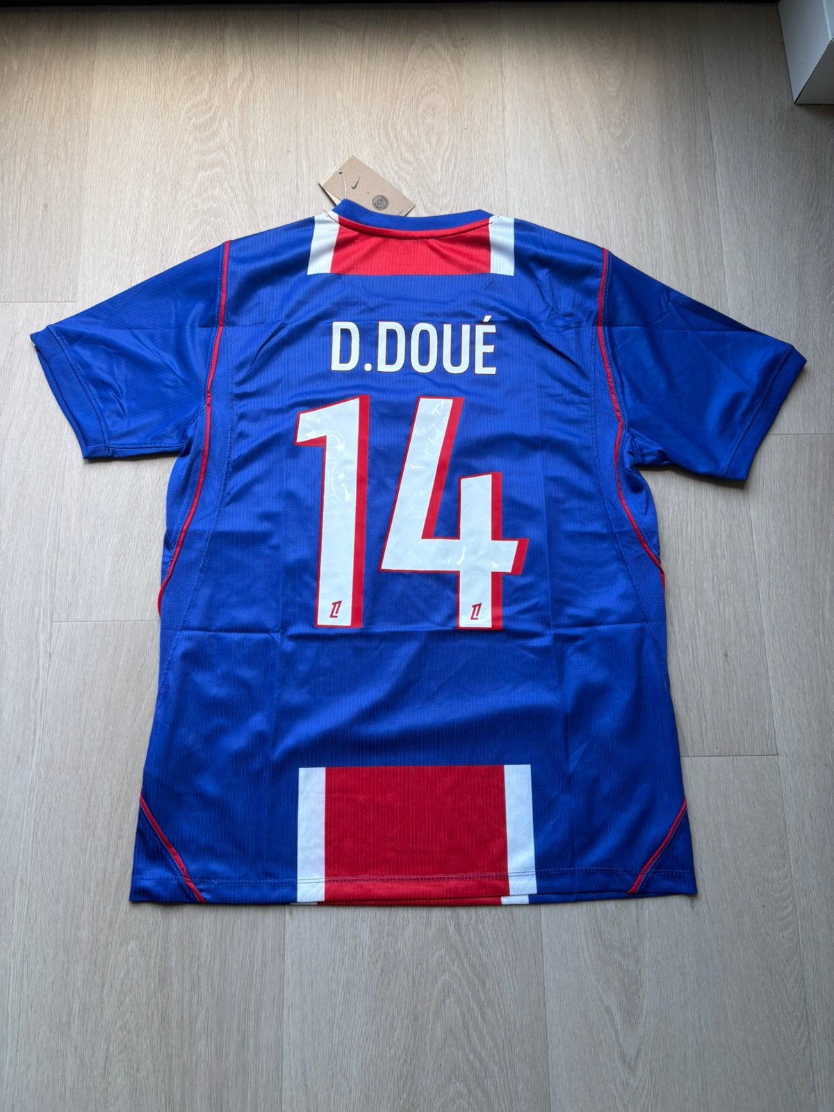 PSG thuistenue 26/27 nieuw maat M, Maat M, Verzenden, Nieuw, Shirt