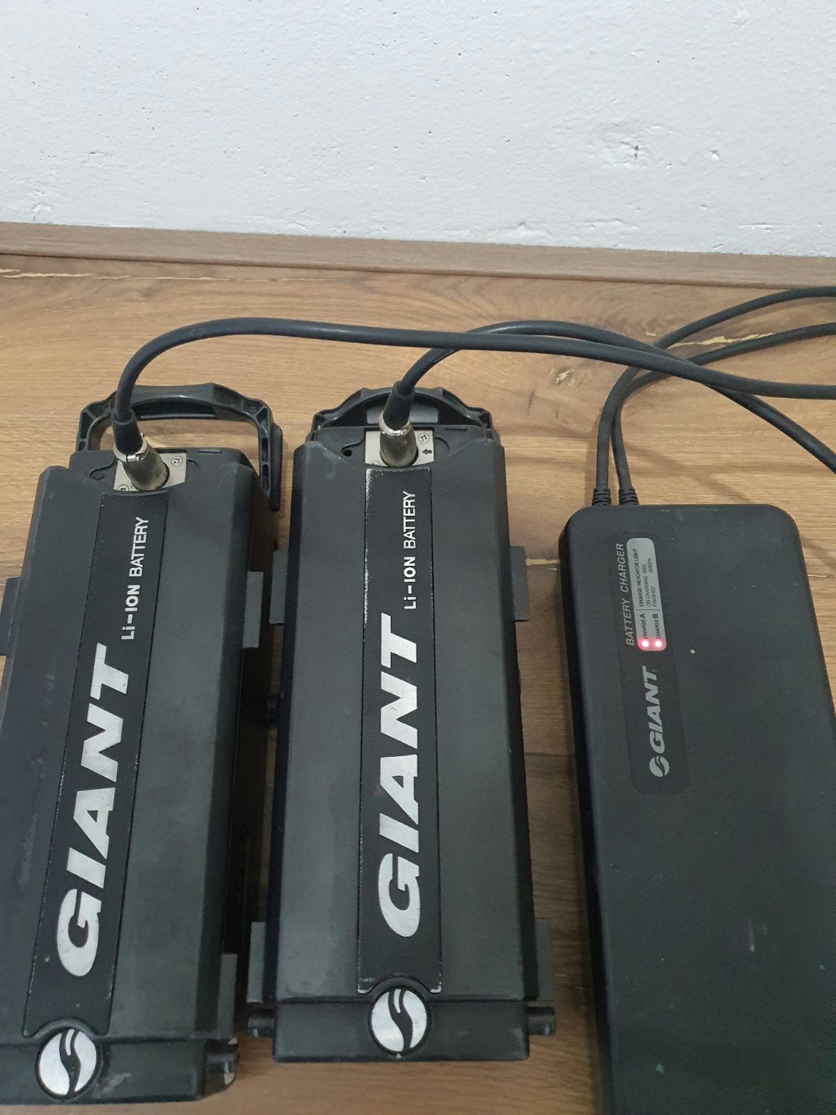 Giant accu's en oplader., Ophalen of Verzenden, Gebruikt, Elektrische fiets, Giant
