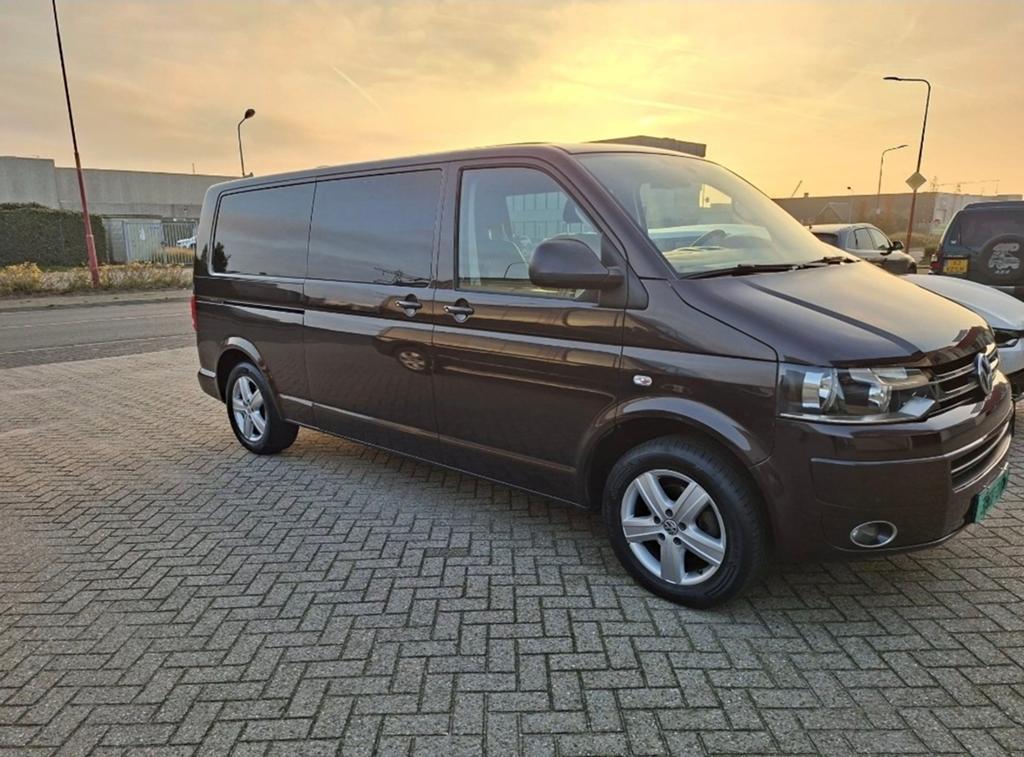 Volkswagen Transporter C 2.0D 132KW 4MOTION 2013 179 pk, Auto's, Zwart, 4 cilinders, 2500 kg, Diesel