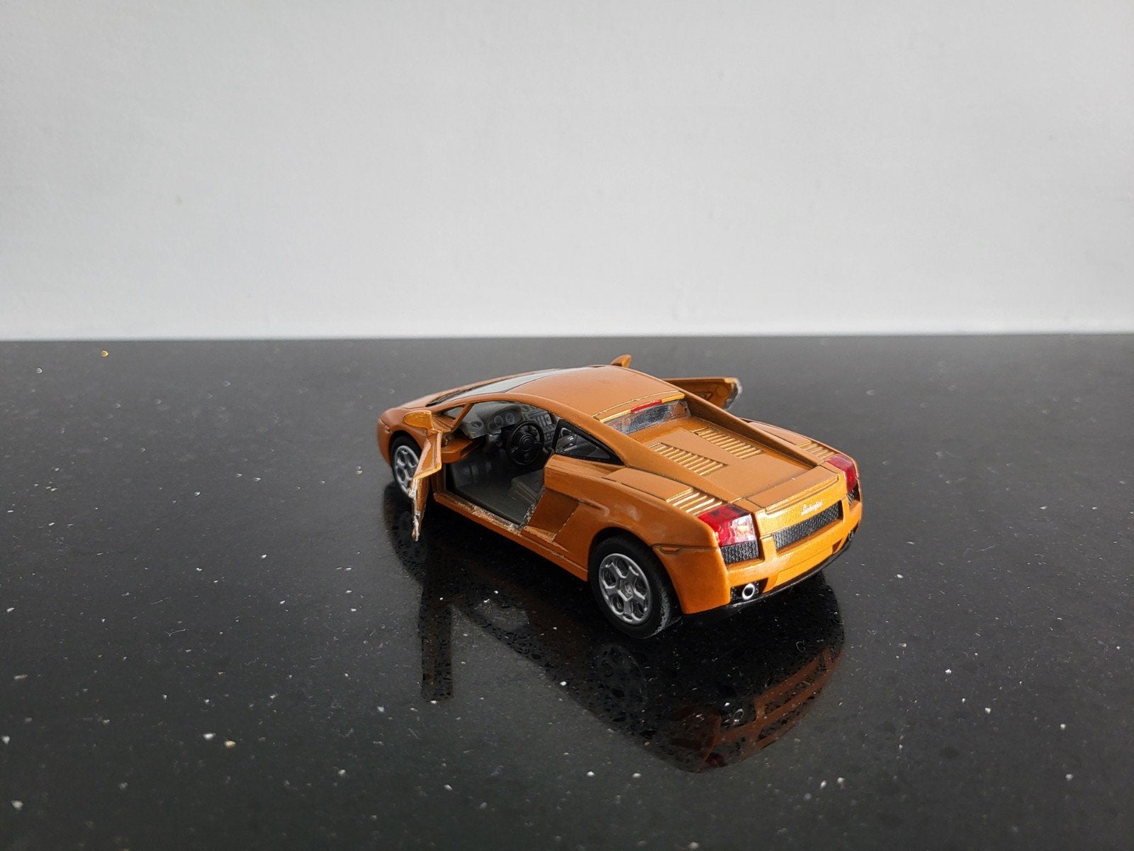 Lamborghini Gallardo oranje 1/32 Kinsmart, Ophalen of Verzenden, Zo goed als nieuw, Auto, Overige merken