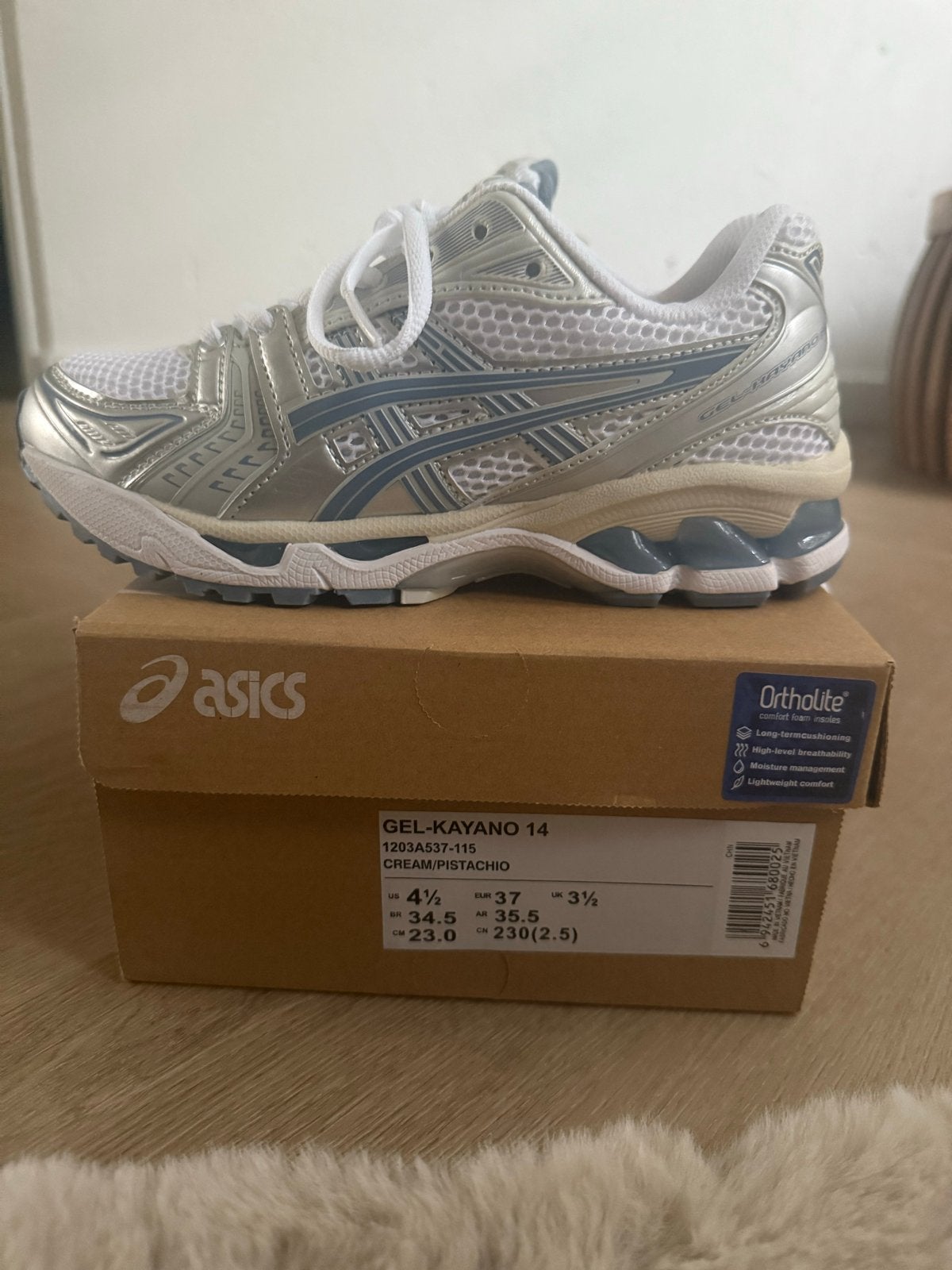 Nieuwe ASICS GEL-KAYANO 14 sneakers - Maat 37, Ophalen of Verzenden, Nieuw, Wit, Sneakers of Gympen