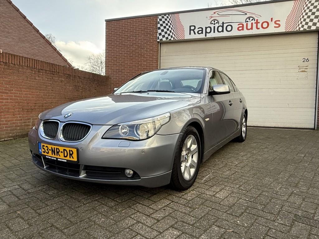 Bmw 5-SERIE 520I EXECUTIVE 1e eig 6 cilinder  Automaat, Auto's, Parkeersensor, Gebruikt, 10 km/l, Bedrijf