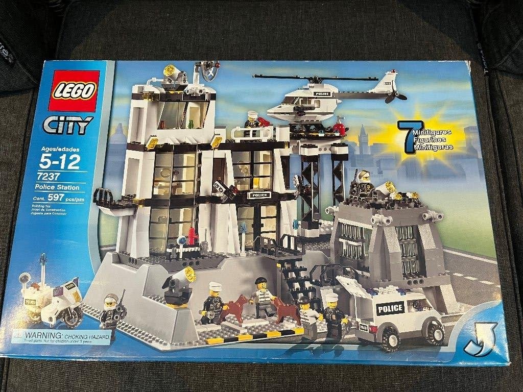 Lego City 7237 Politiebureau, Kinderen en Baby's, Speelgoed | Duplo en Lego, Gebruikt, Lego, Ophalen of Verzenden, Complete set