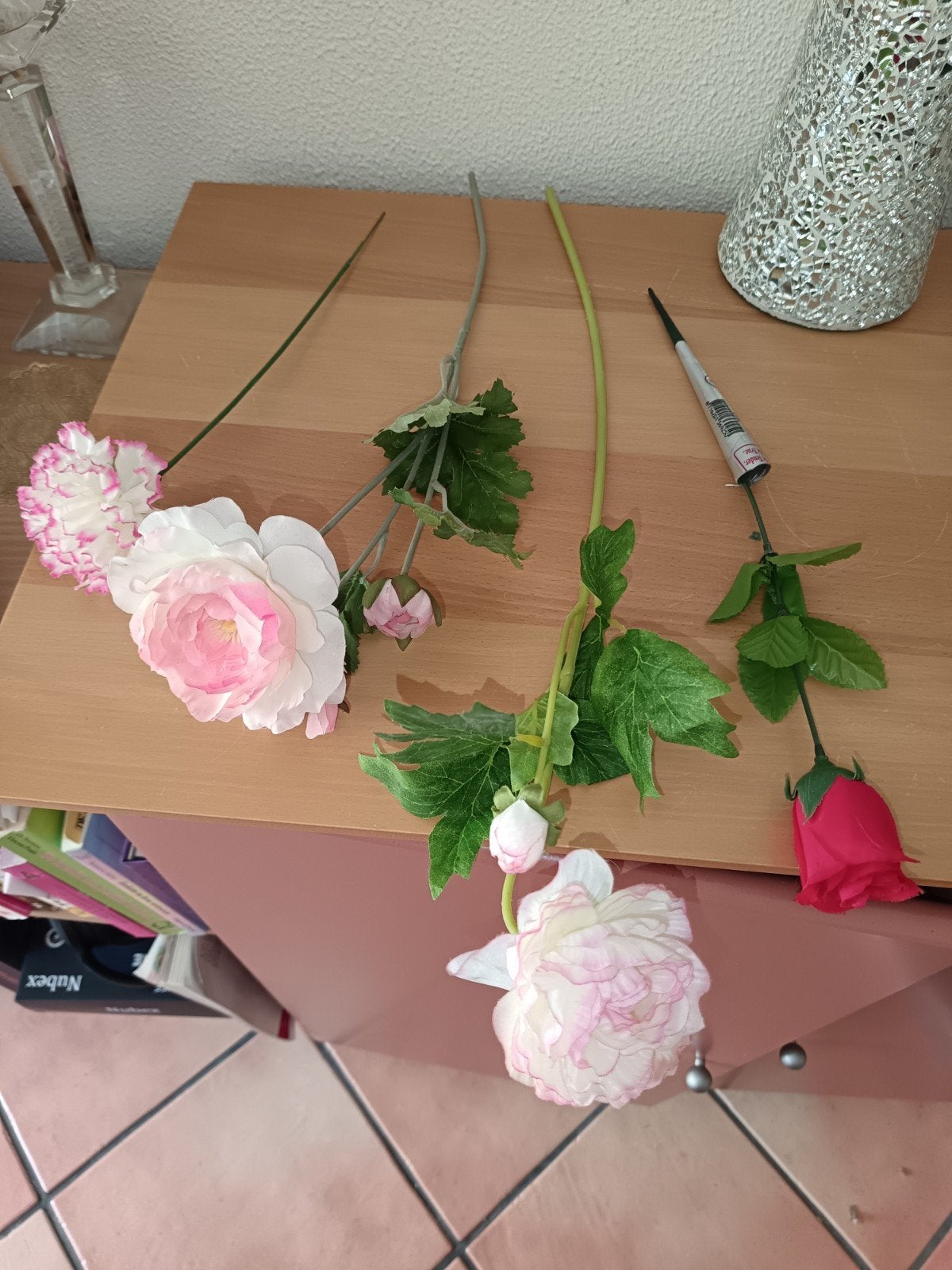 4 Kunst bloemen, Ophalen