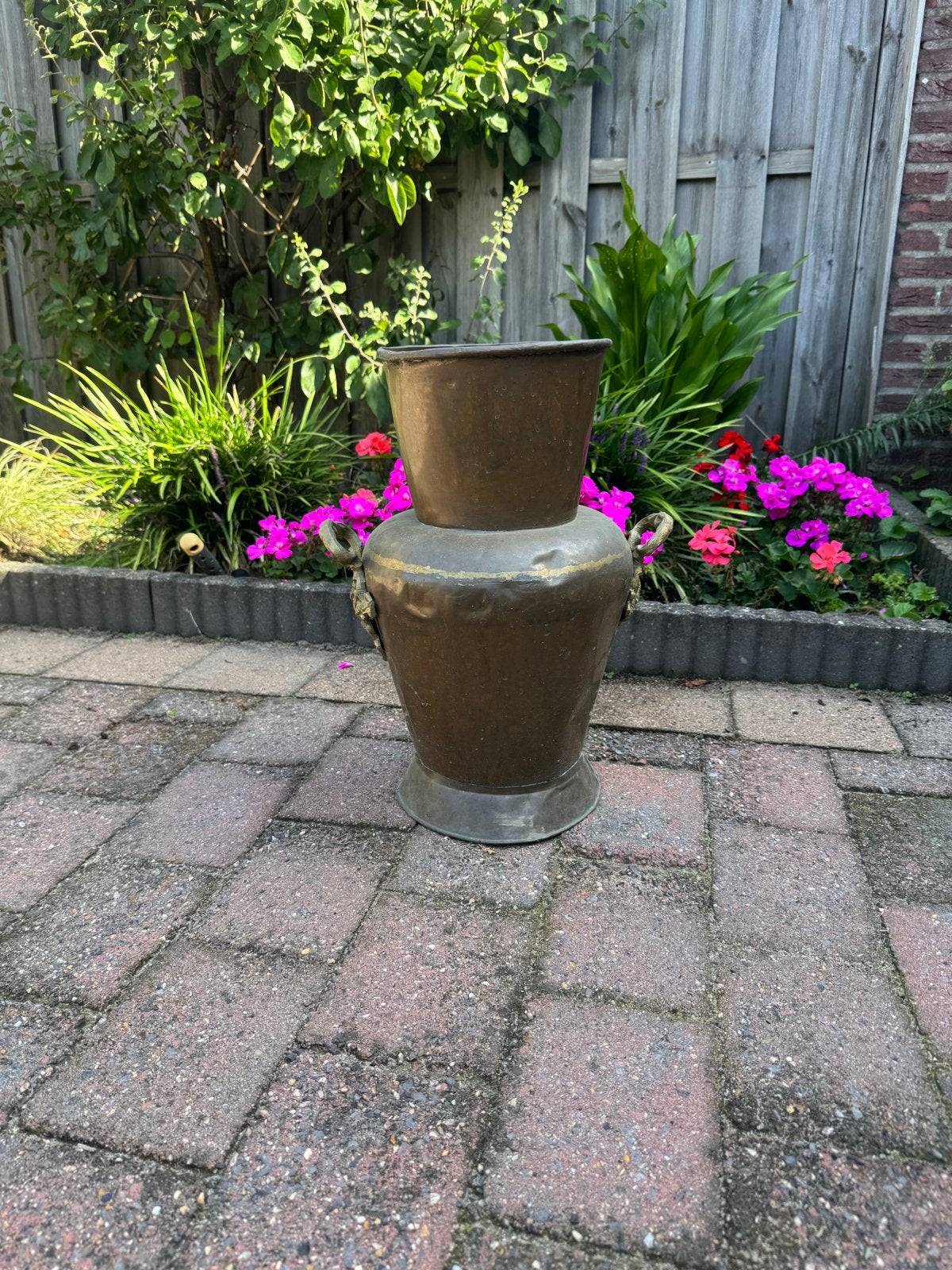 Antieke koperen paraplubak met decoratieve handvatten, Ophalen of Verzenden, Koper