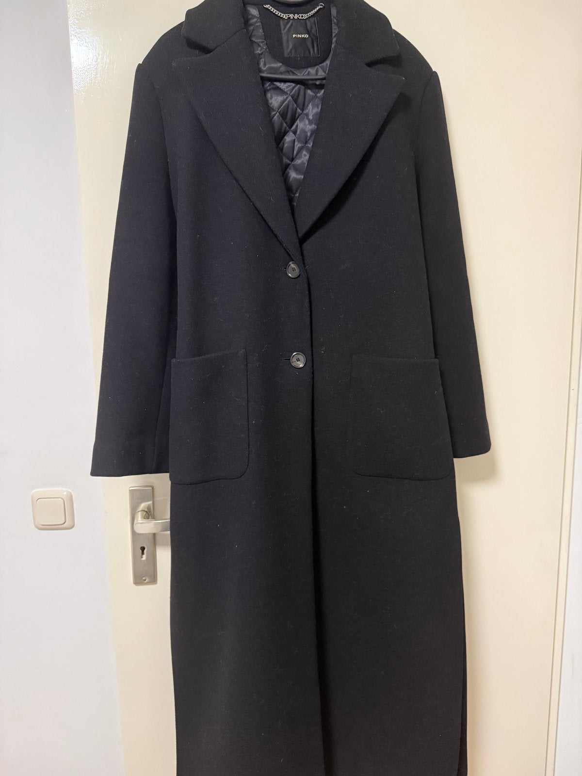 Pinko lange zwarte jas met ceintuur, Kleding | Dames, Ophalen, Zo goed als nieuw, Zwart
