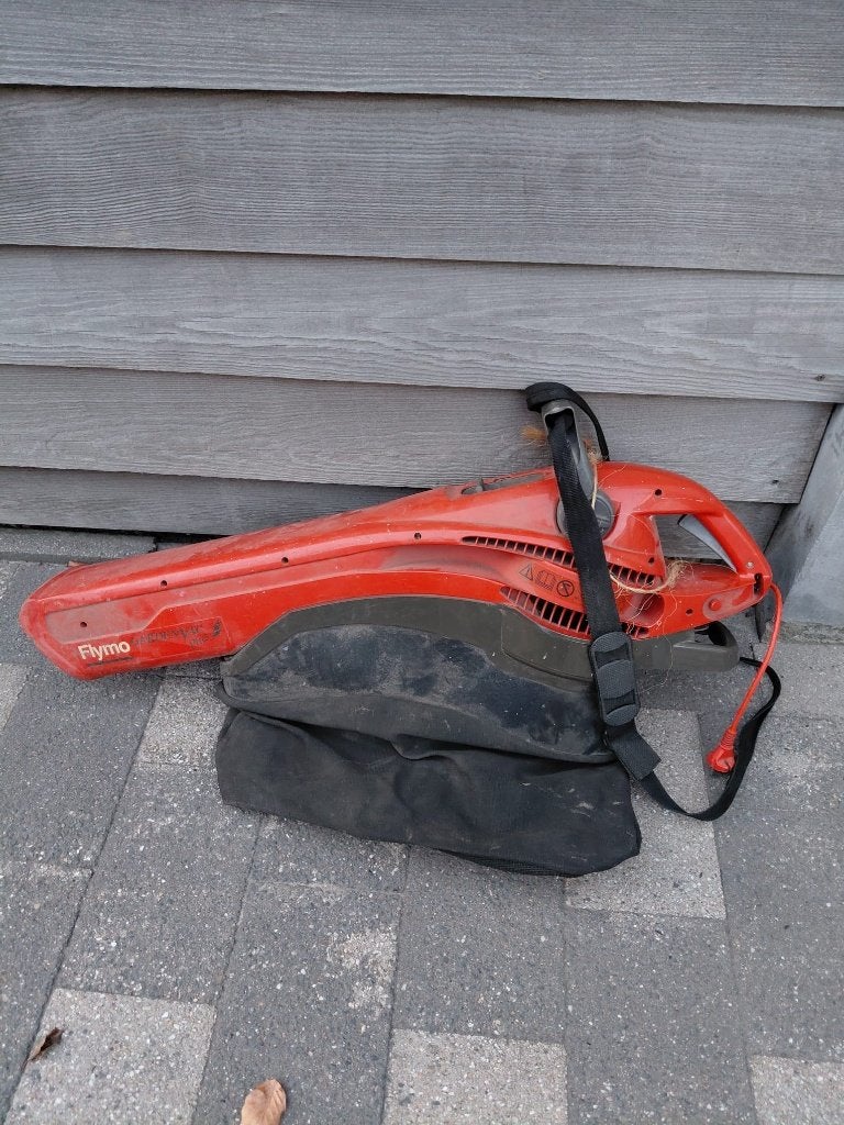 Flymo gardenvac plus bladblazer/ zuiger, Ophalen, Gebruikt, Handgedragen, Flymo