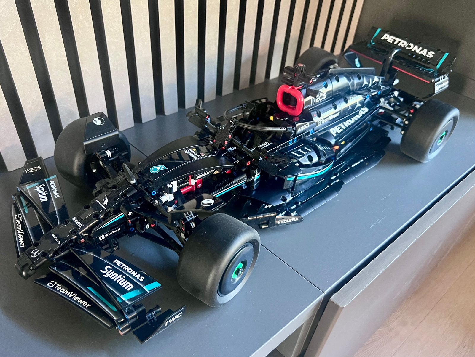F1 Mercedes LEGO, Ophalen, Zo goed als nieuw, Overige schalen, Auto onroad
