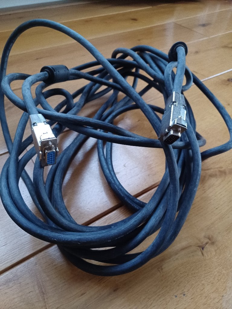 VGA kabel (male <> male) 5 meter extra stevig - zgan, Computers en Software, Pc- en Netwerkkabels, Ophalen of Verzenden, Zo goed als nieuw