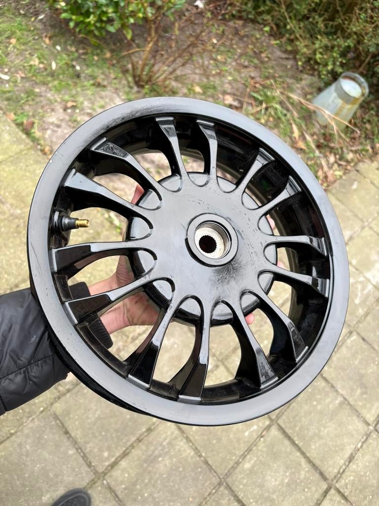Vespa sprint velg nieuw, Ophalen of Verzenden, Zo goed als nieuw, Overige typen, Vespa