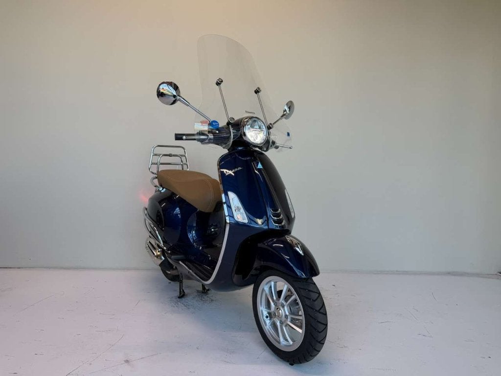 Vespa Primavera Deep Blue, BWJ 2022
