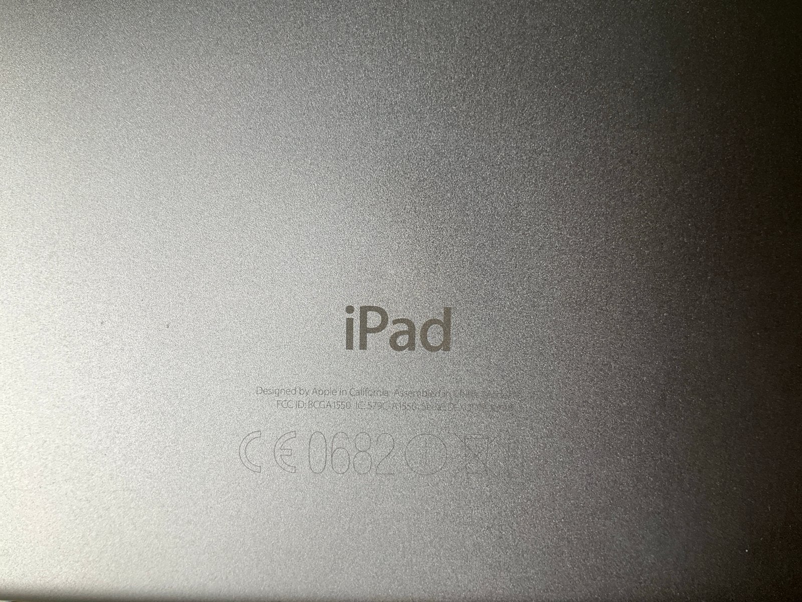 Foto 3 van Apple iPad mini 4 - Goede staat, scherm onbeschadigd