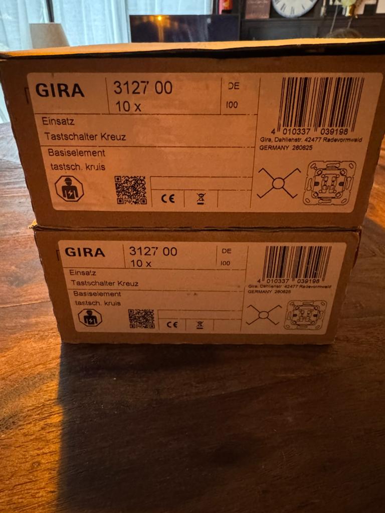 Gira mat zwart schakelmateriaal en basiselementen, Doe-het-zelf en Verbouw, Elektra en Kabels, Ophalen of Verzenden, Nieuw, Schakelaar