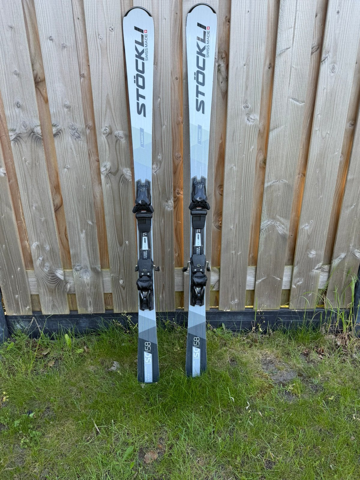 STÖCKLI LASER SC 25/26 158CM SKIS IN TOPSTAAT, Ophalen, 140 tot 160 cm, Zo goed als nieuw, Carve