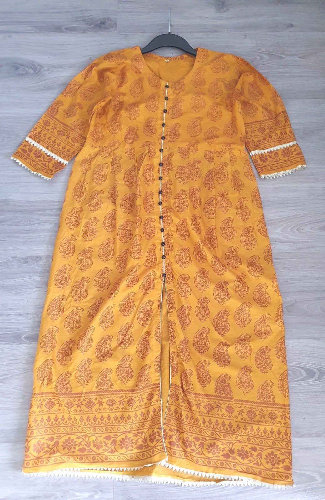 Prachtige Indiase Kurta jurk - Mosterdgeel met Paisley Print, Maat 38/40 (M), Geel, Ophalen of Verzenden, Onder de knie
