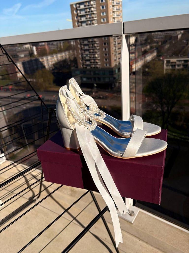 Trouw schoenen 39, Schoenen met lage hakken, Wit, Nieuw, Ophalen of Verzenden