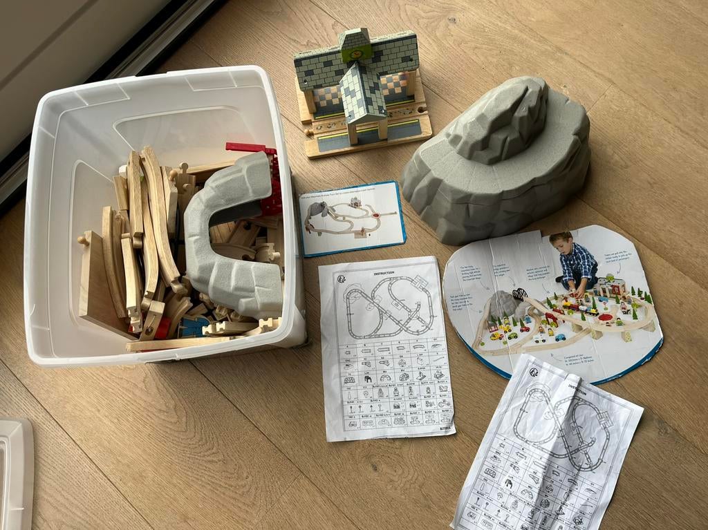 Grote houten treinset (112-delig) merk Bigjigs type Mountain, Ophalen of Verzenden, Zo goed als nieuw
