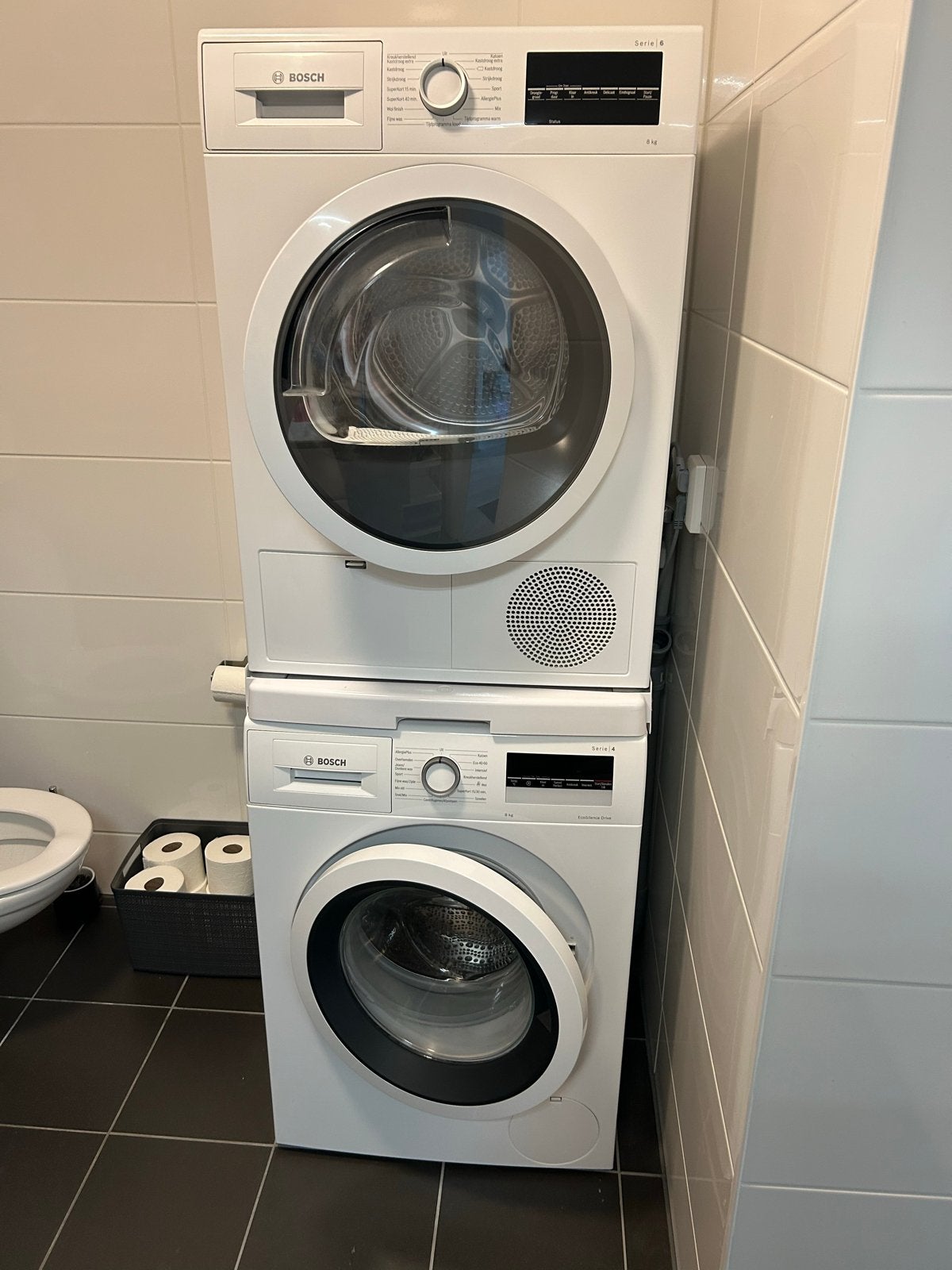 Bosch Wasmachine Serie 4 en Droger Serie 6 - 8 KG (2021), Witgoed en Apparatuur, 8 tot 10 kg, Ophalen, Zo goed als nieuw, Voorlader