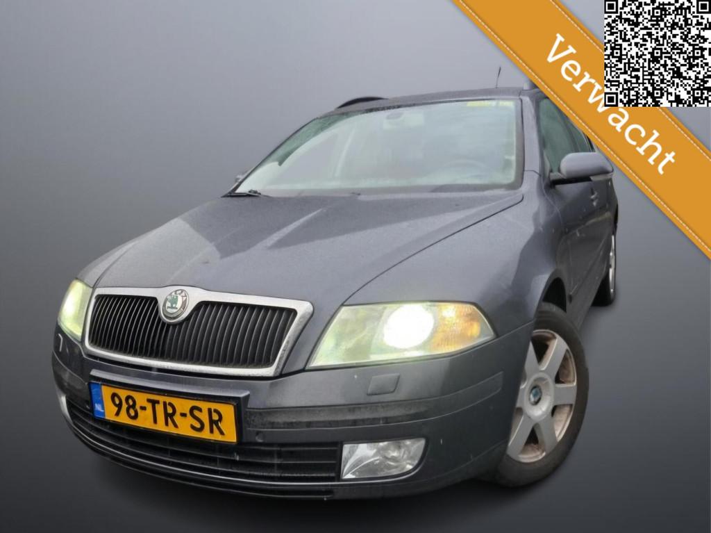 Skoda Octavia Combi 2.0 FSI Airco Cruise Navvi Nw APK, Auto's, Skoda, Voorwielaandrijving, Parkeersensor, 1300 kg, Gebruikt