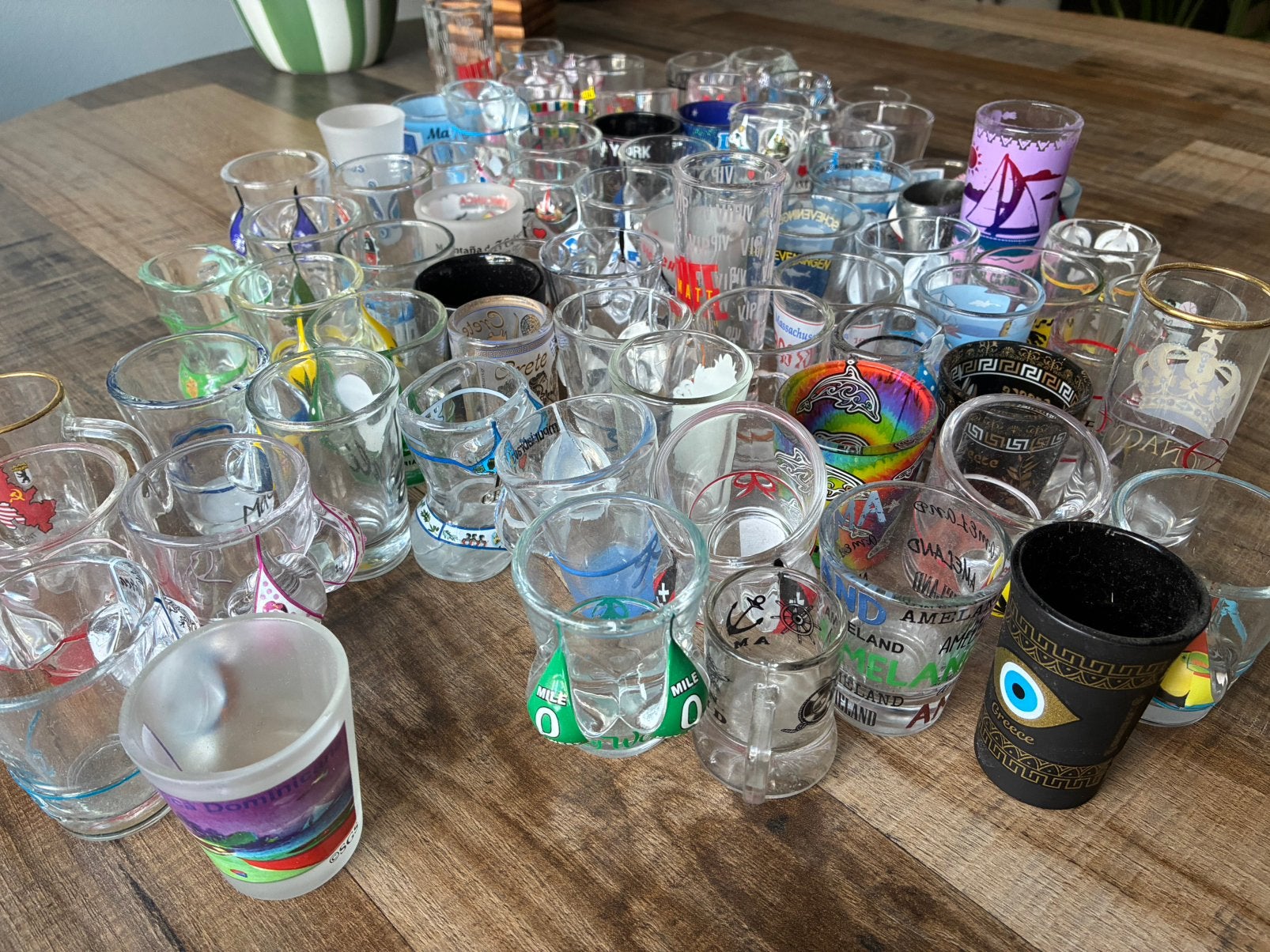 Te koop 77 shot glaasjes, Ophalen, Nieuw, Borrel- of Shotglas