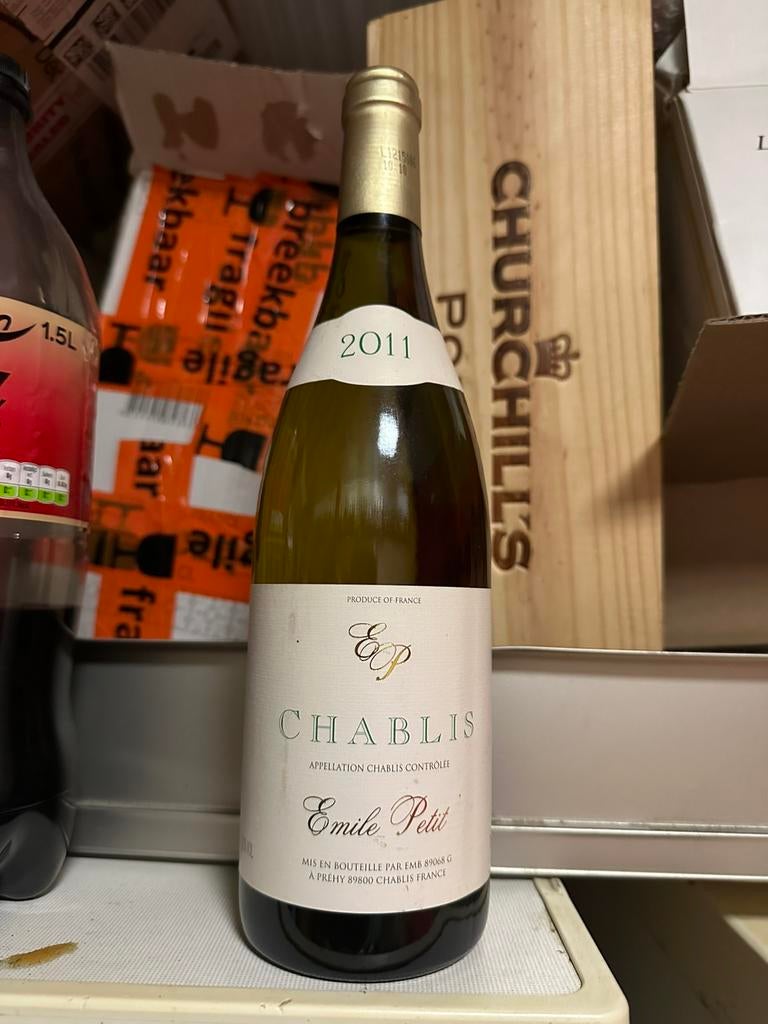 Chablis - Emilie Petit, Ophalen of Verzenden, Zo goed als nieuw, Frankrijk, Rode wijn