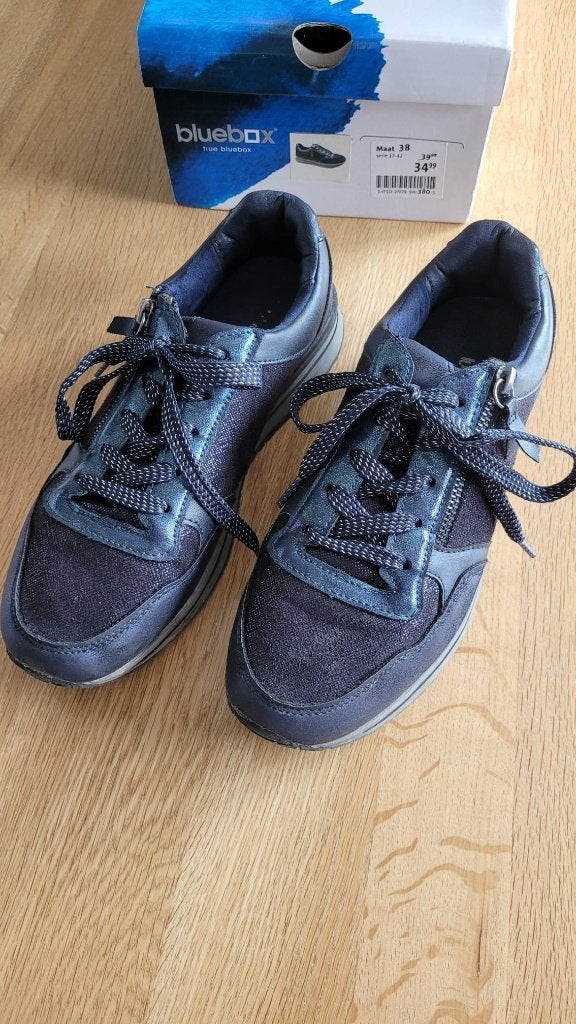 Mooie schoenen met blauwe glitters mt. 38., Gebruikt, Bluebox, Meisje, Schoenen