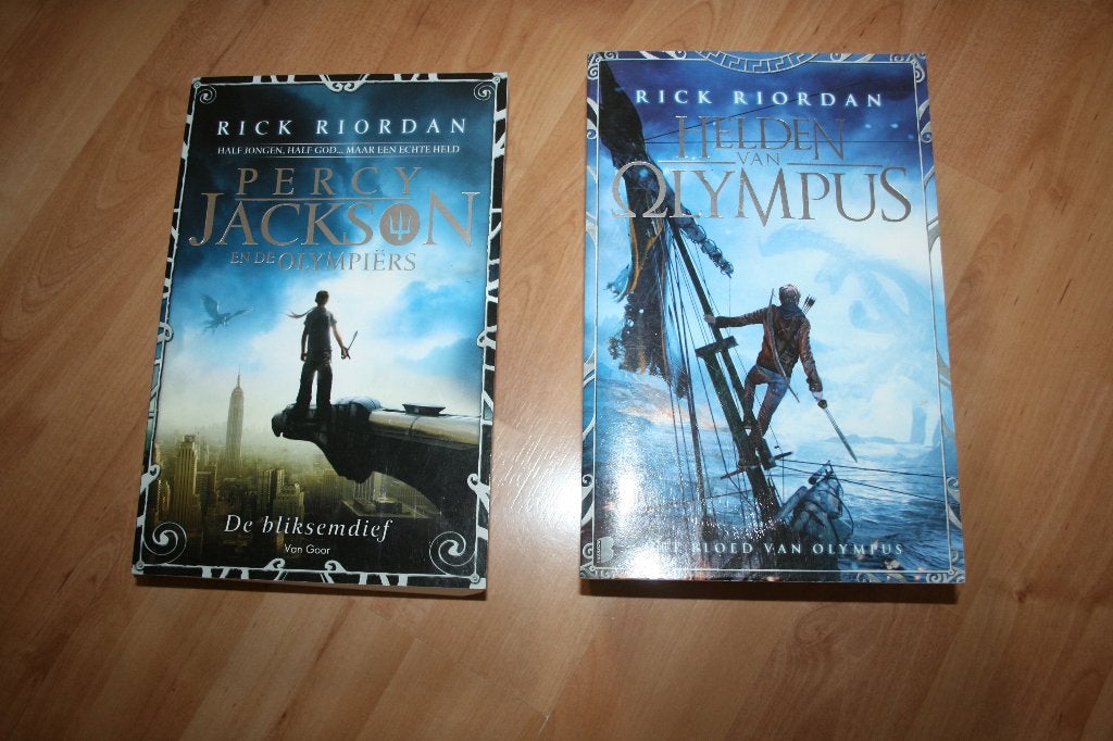 Rick Riordan - Percy Jackson/Helden van Olympus - 7,50 p.st., Verzenden, Gelezen