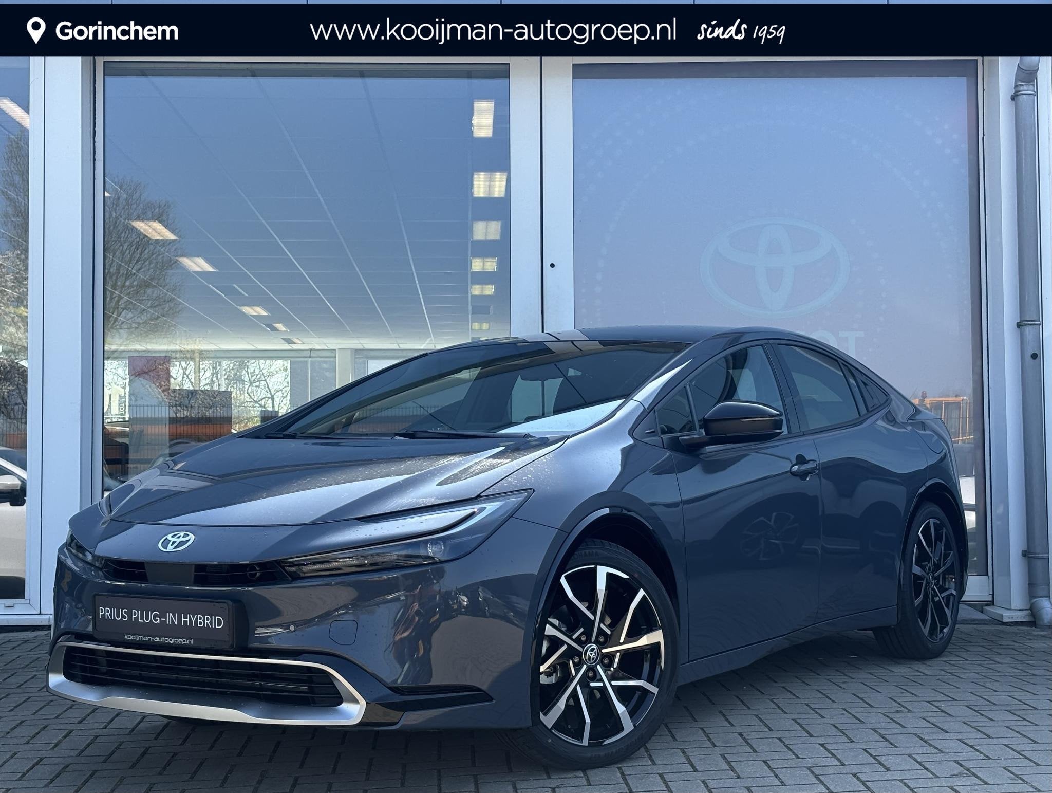 Toyota Prius 2.0 Plug-in Executive | Panoramadak | Apple Car