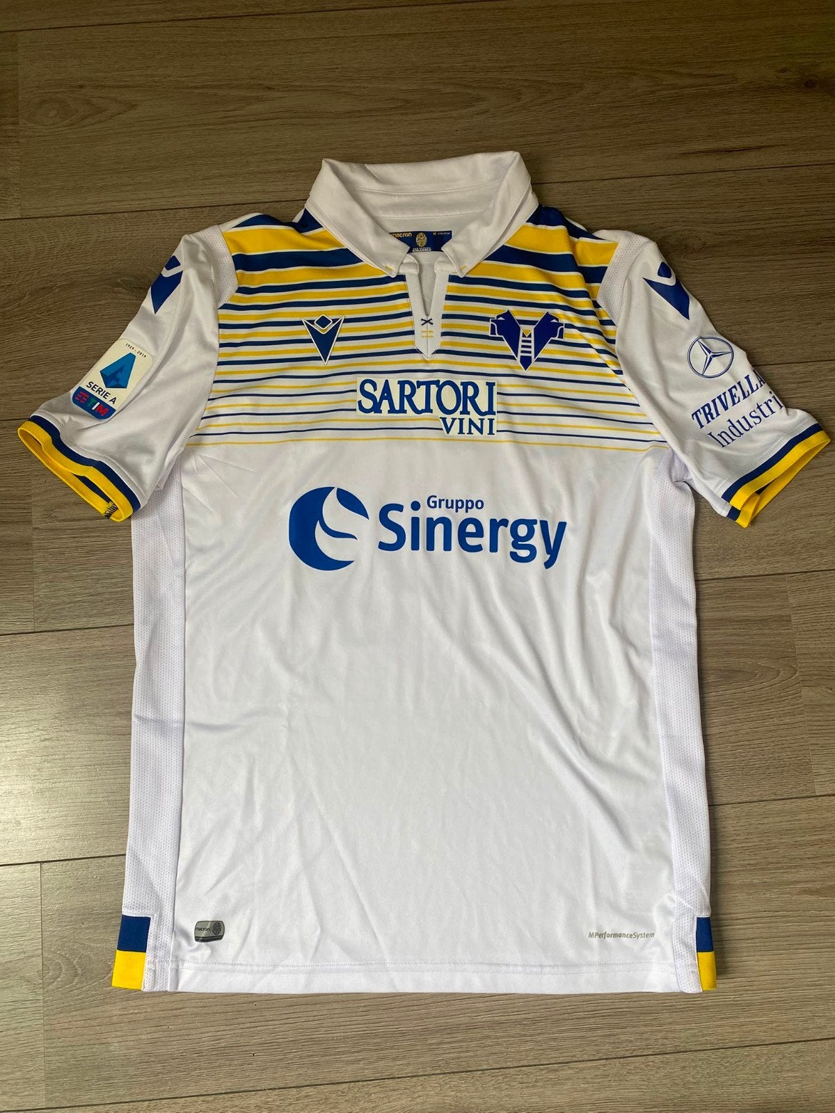Matchworn en gesigneerd voetbalshirt Lazovic Hellas Verona, Maat 48/50 (M), Wit, Ophalen of Verzenden, Voetbal
