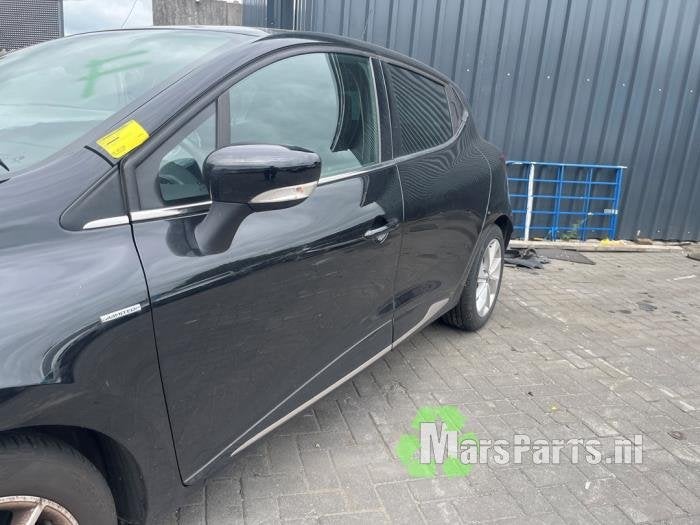 Portier 4Deurs links-voor van een Renault Clio, Auto-onderdelen, Gebruikt, -, -, Ophalen of Verzenden
