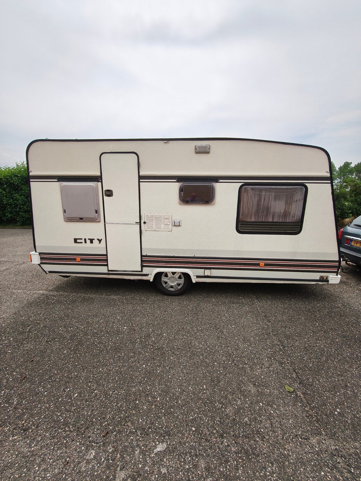 Leuke burstner caravan nieuwe adv 30 /6, Bedrijf, Treinzit, Bürstner, 4 tot 5 meter