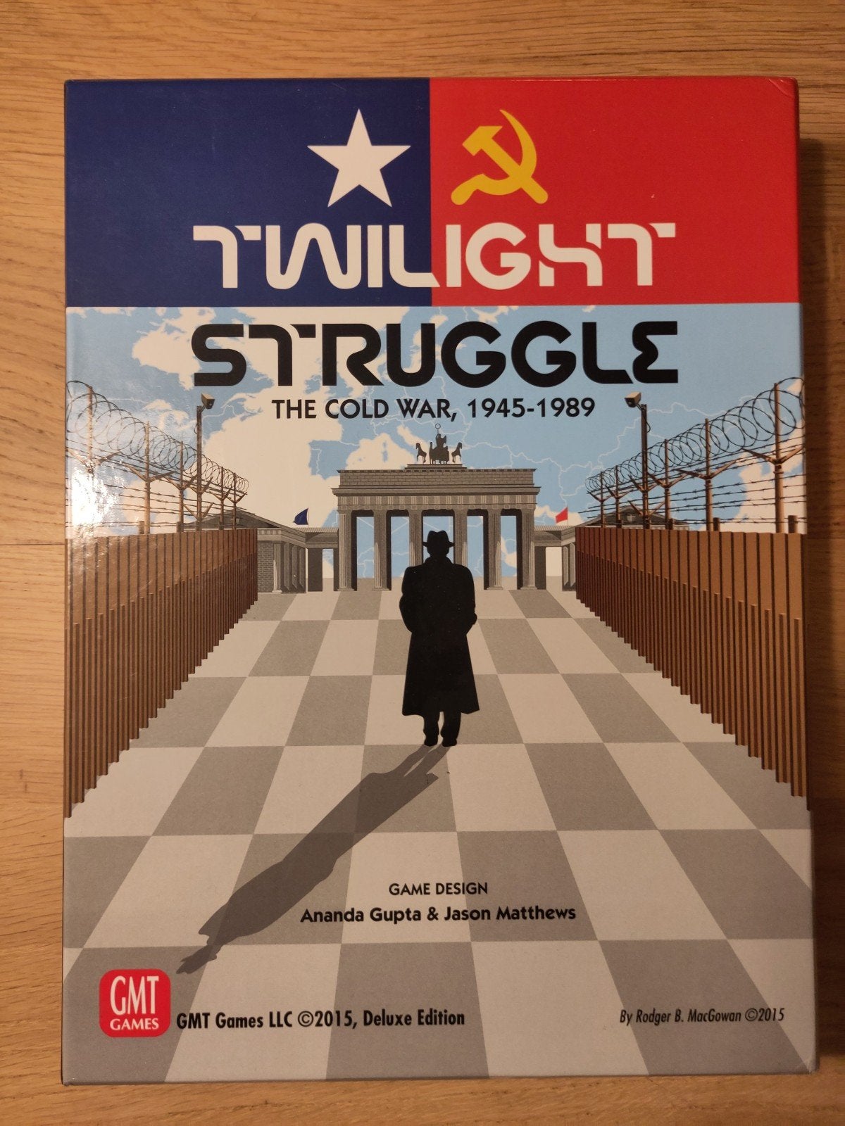 Twilight Struggle: The Cold War 1945-1989 Deluxe Editie, Hobby en Vrije tijd, Een of twee spelers, Ophalen of Verzenden, Zo goed als nieuw