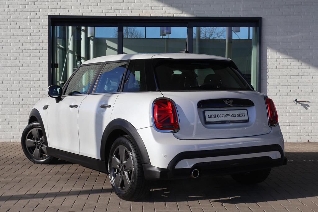 MINI 5-deurs 1.5 Cooper Classic | Cruise Control | Parkeerse, 136 pk, Gebruikt, Met garantie (alle), Leder en Stof