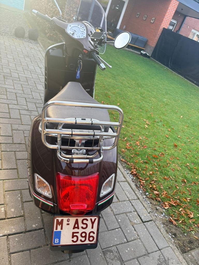 Vespa gts 125cc in topstaat, Ophalen, Zo goed als nieuw, Vespa