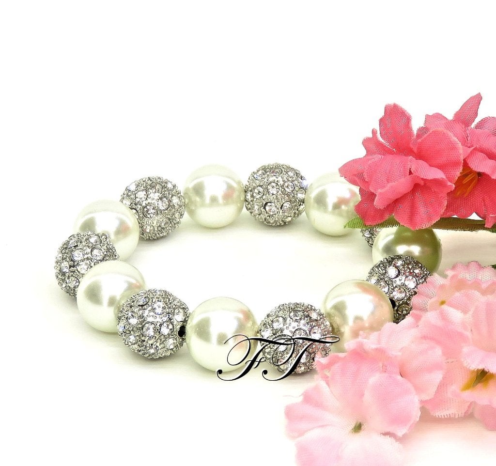 Elastisch armband met parels en strass stenen., Overige materialen, Nieuw, Ophalen of Verzenden, Zilver