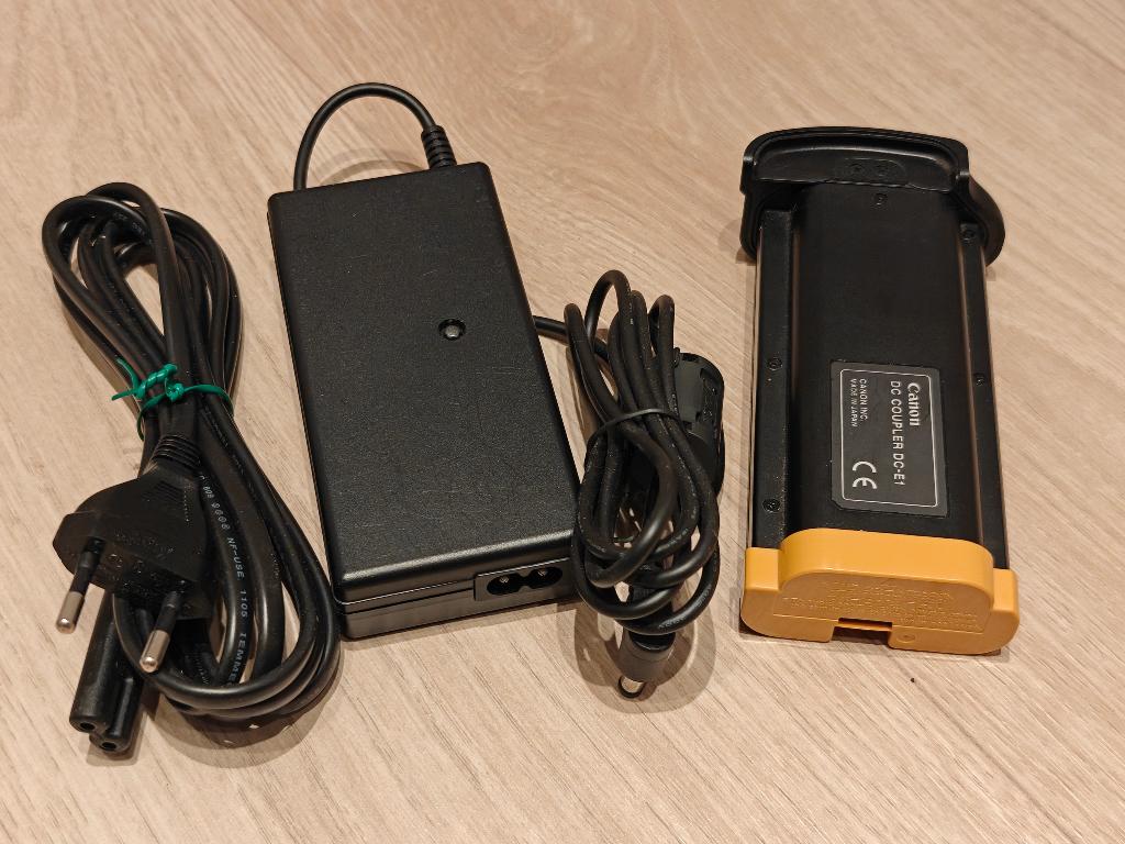 Canon Voedingsadapter en Dc Coupler DC-E1 en PA-V16, Ophalen of Verzenden, Zo goed als nieuw