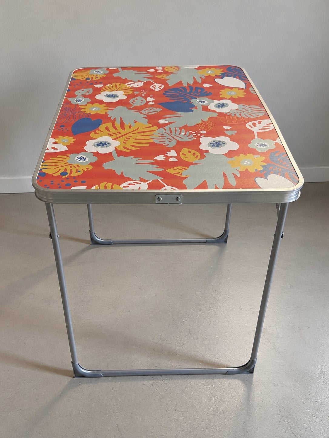 Picknick/campingtafel - gebloemd - 80x60x69 cm, Tuin en Terras, Ophalen, Gebruikt, Rechthoekig, Metaal