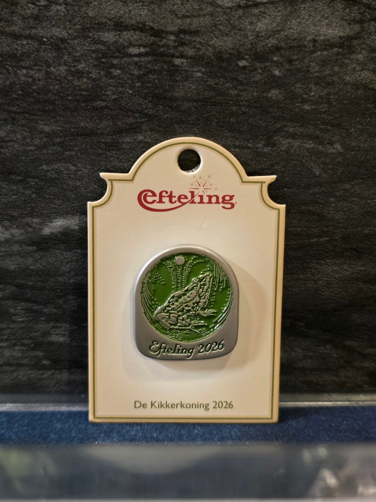 Efteling Pin - Jaarpin 2026 Kikkerkoning, Verzamelen, Efteling, Nieuw, Button of Speldje, Ophalen of Verzenden