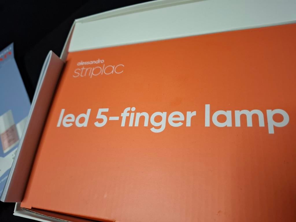 Alessandro Striplac LED 5-vinger lamp + UV Starter Set, Wit, Ophalen of Verzenden, Zo goed als nieuw, Handen en Nagels