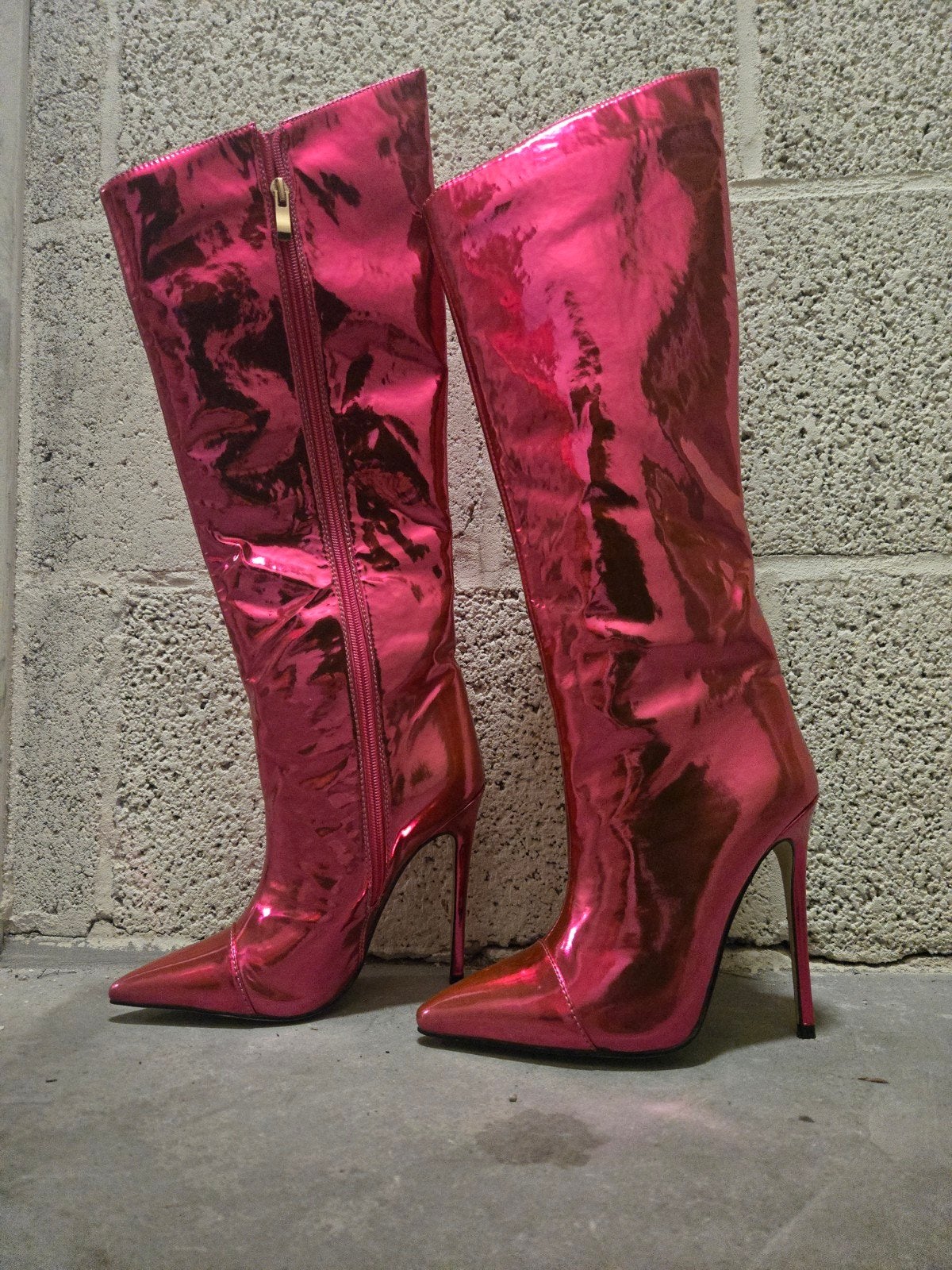 Nieuw! Opvallende Roze Lakleren Laarzen met Hoge Hak, Kleding | Dames, Hoge laarzen, Nieuw, Ophalen of Verzenden, Onbekend
